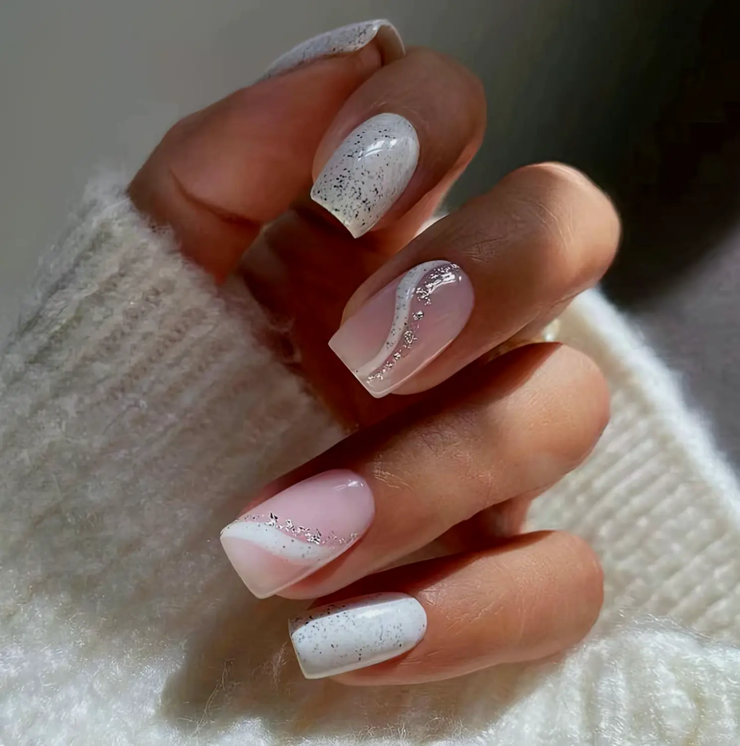 Blush Glitter Stick on Medium Nails - 24 Pieces